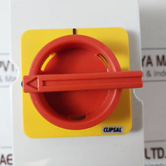 Clipsal 56Swh325 3-pole Enclosed Load Break Switch
