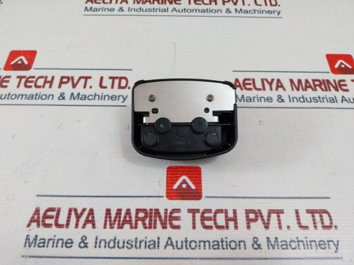 Icom Bc-173 Desktop Trickle Charger 13.8v Dc