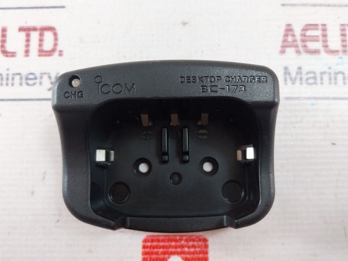 Icom Bc-173 Desktop Trickle Charger 13.8v Dc