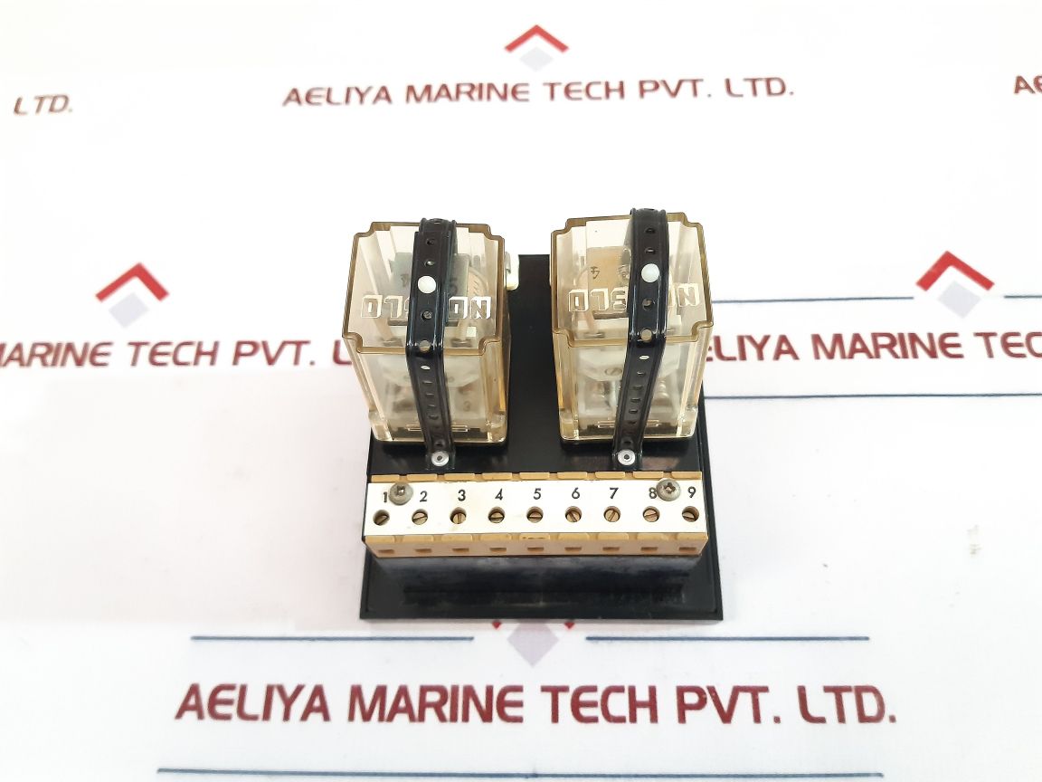 Crompton 237-302B Panel Meter 0-110 % Load