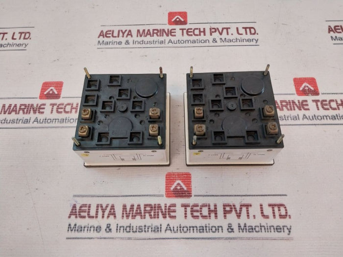 Crompton 244-80Lg-pzuy-c7-4T-br-sq Analog Voltmeter