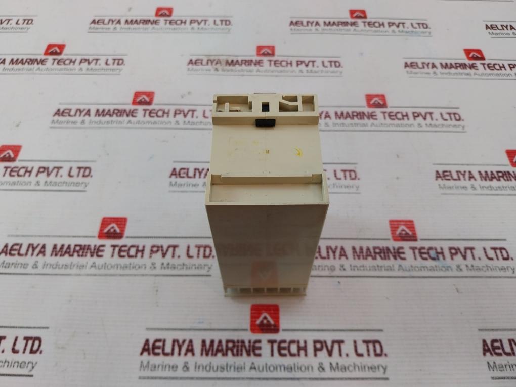 Crompton 252-pmmg Thermistor Motor Protection Relay 5A 250V 50/60Hz