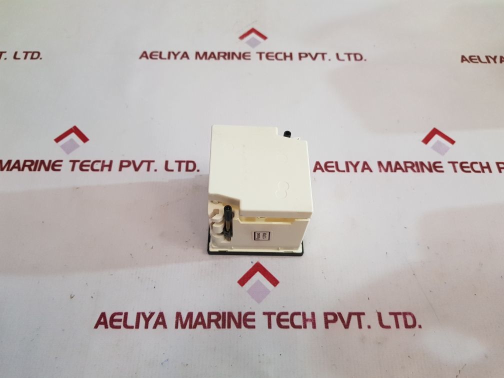 Crompton e243-026a-g-ls-nw-c6-sq-cr ammeter 243026g