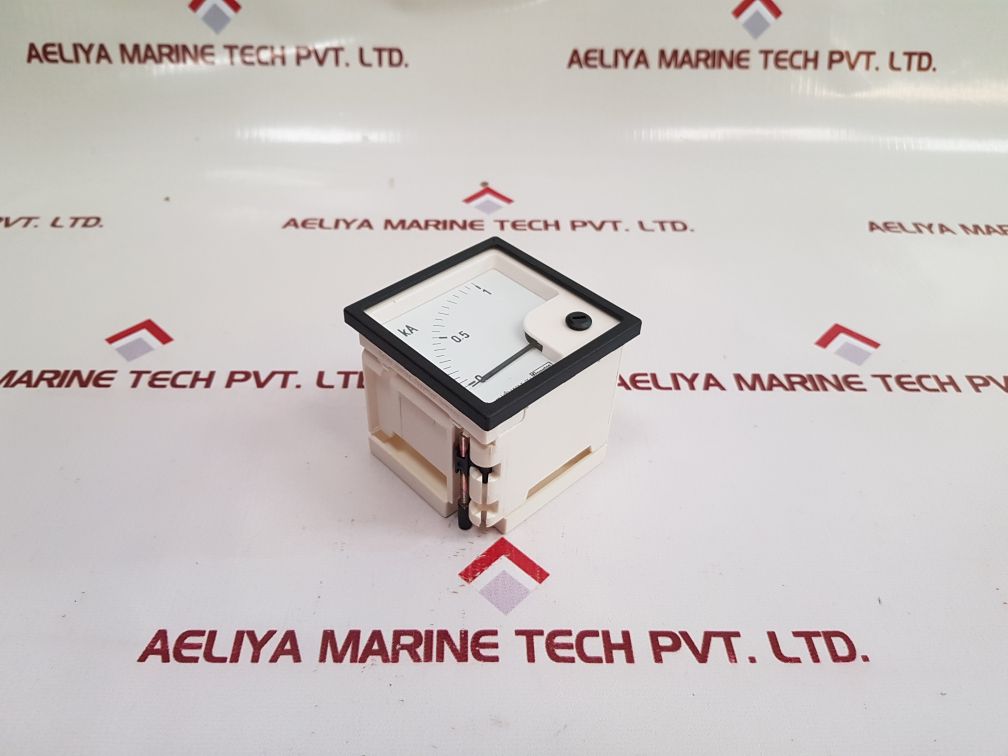 Crompton E243-02A-g-ly-sr-c7 Ammeter