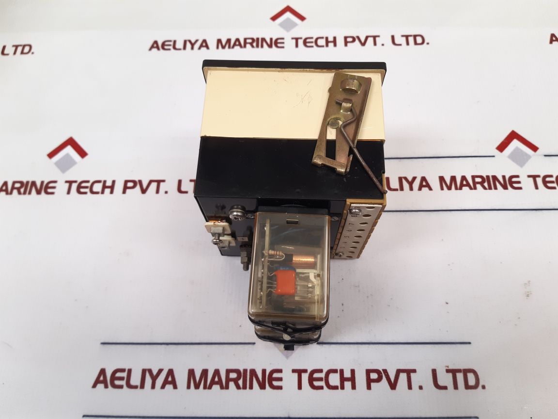 Crompton Instruments 244-302 B Ammeter