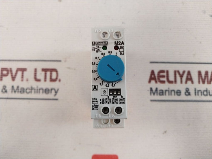 Crouzet M2A Timer Relay 88881100 24V 50-60Hz Ip40 8A/250V 1/3Hp 240Vac 0,05S-60H