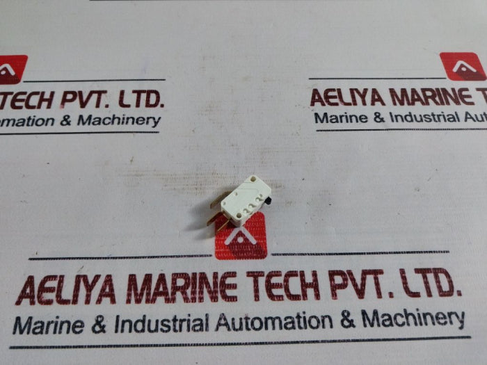 Crouzet U83161.3 Micro Limit Switch 250V/3A 1W