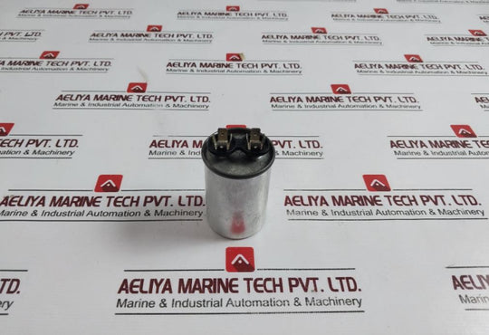 Csc 628318-305 Capacitor 15.0 Microf 370Vac/B