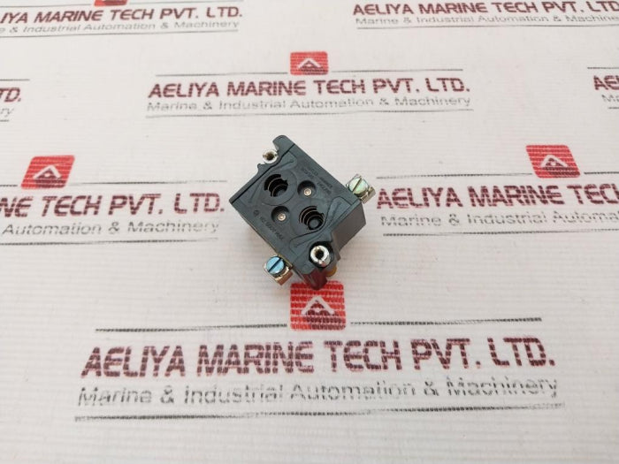 Cutler-hammer 91000T Contact Block New