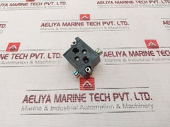 Cutler-hammer 91000T Contact Block New