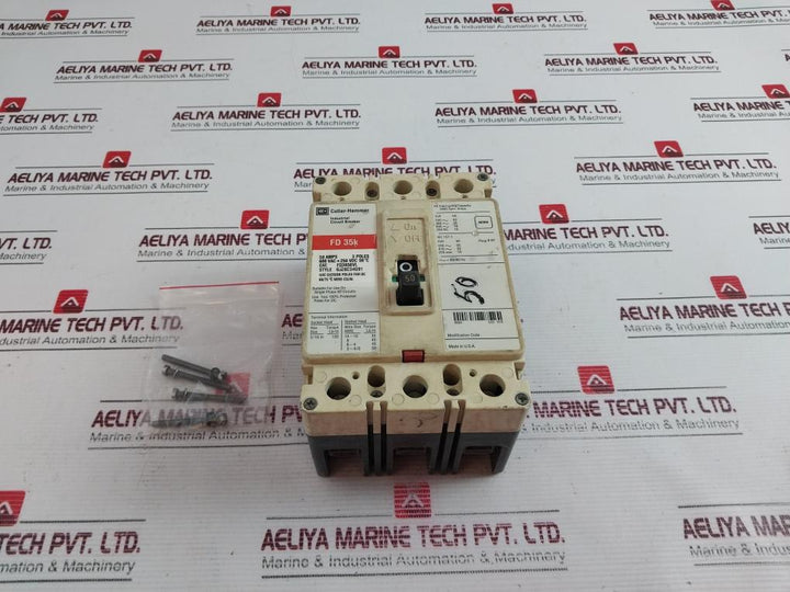 Cutler-hammer Fd3050Vl 3 Poles Industrial Circuit Breaker 50/60 Hz