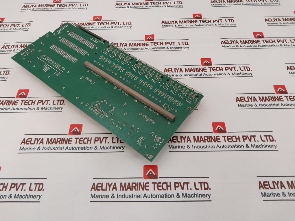 D-link Des-1024R+ Rev-e2 24 Fe Switch With One Slot