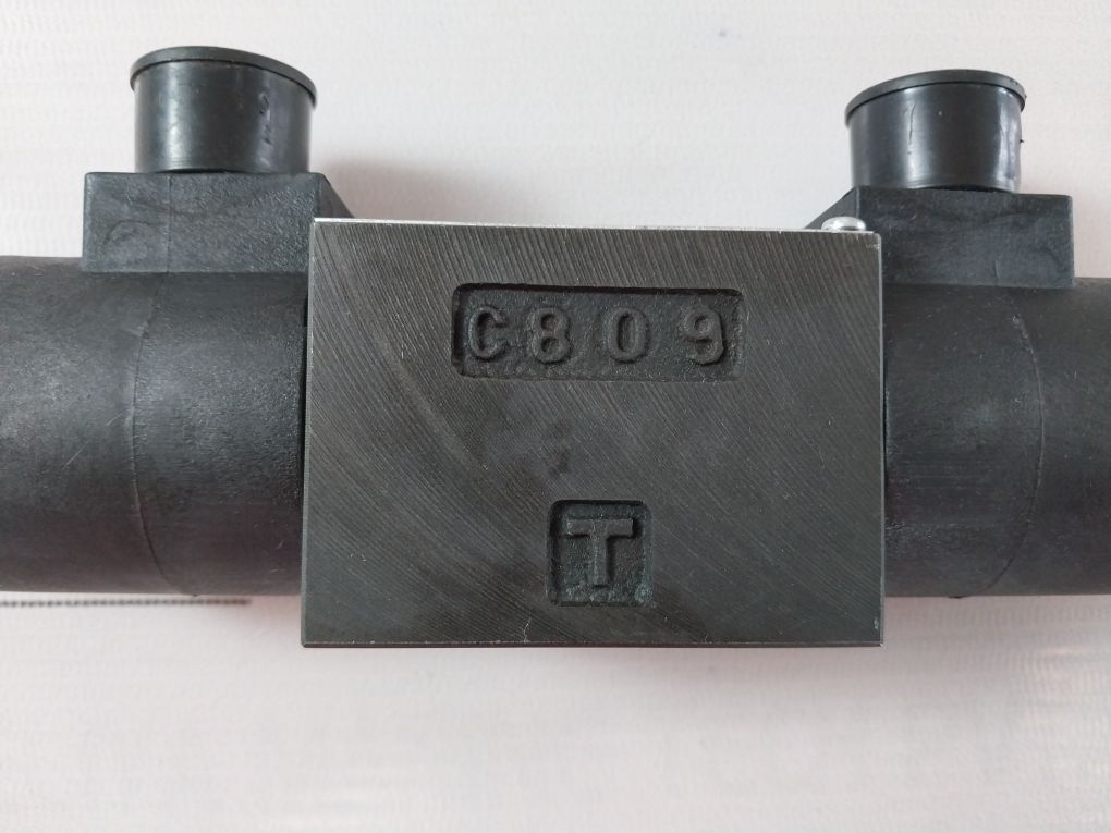 Damcos Sa-g01-c6S-c230-31Es Directional Control Valve 160L8068 50/60Hz