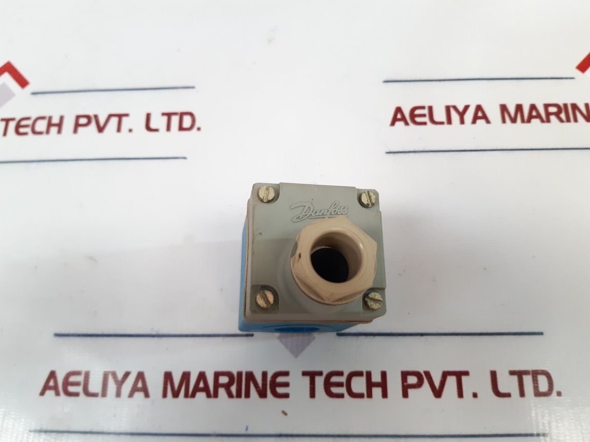 Danfoss 018Z6757 Solenoid Coil used