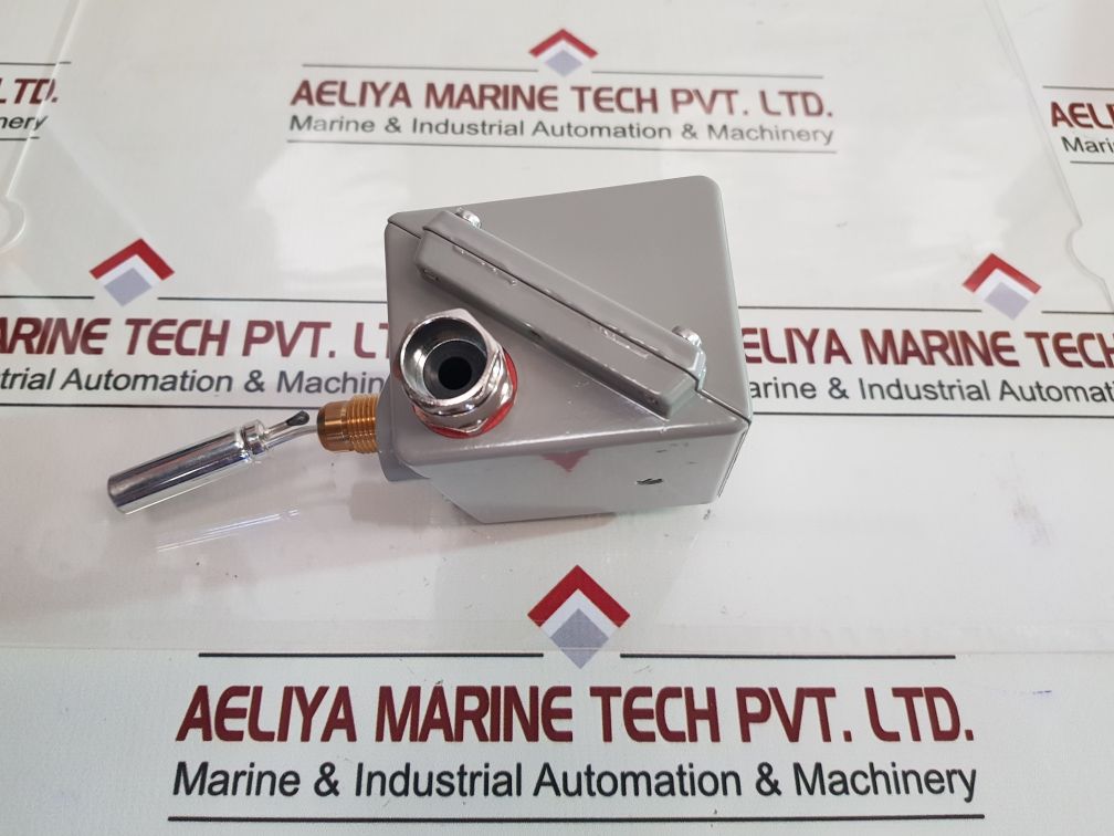 Danfoss Kps 79 Temperature Switch 060L3121 Ip 67