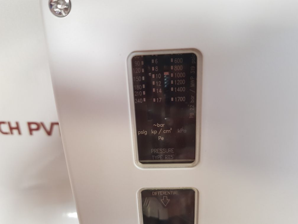 Danfoss Rt5 Pressure Switch 017-525566 400V 10A 60-240Psig 400-1700 Kpa