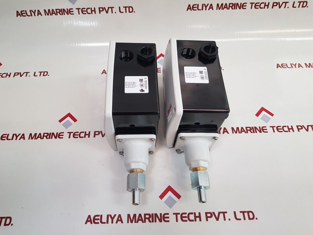 Danfoss Rt5 Pressure Switch 017-525566 400V 10A 60-240Psig 400-1700 Kpa