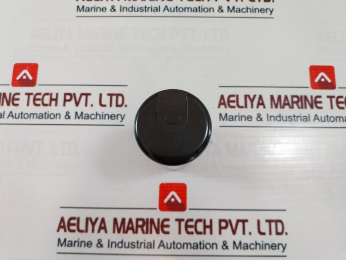 Dayton 6Fln0 Motor Start Capacitor 110-125Vac 60/50Hz