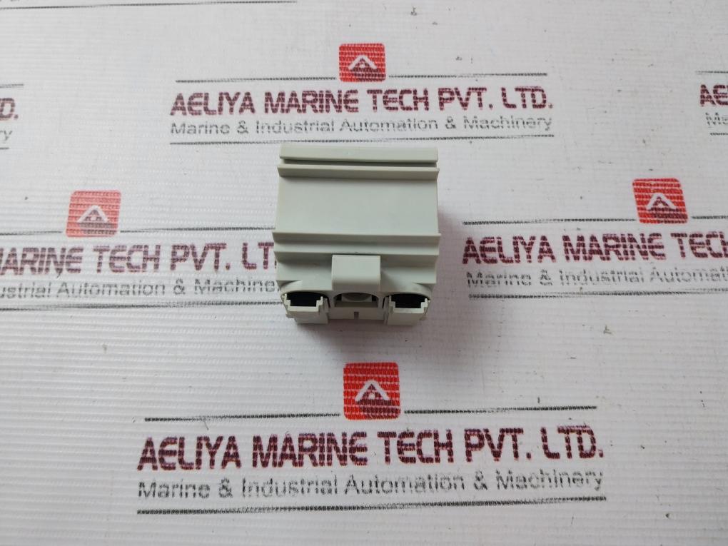 Deca Om57001 Terminal Blocks