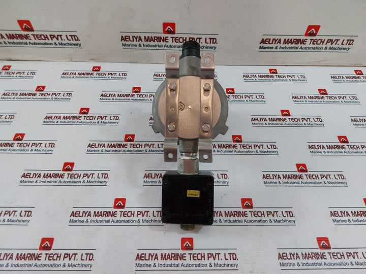 Drager 6810100 Polytron 2 Ir Fixed Gas Detector 250V Style: 334