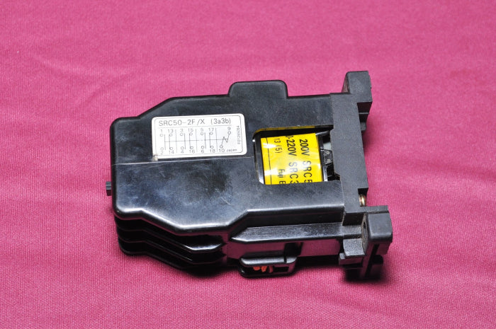 FUJI SRC50-2F/X 3A3B 200-220 VAC RELAY