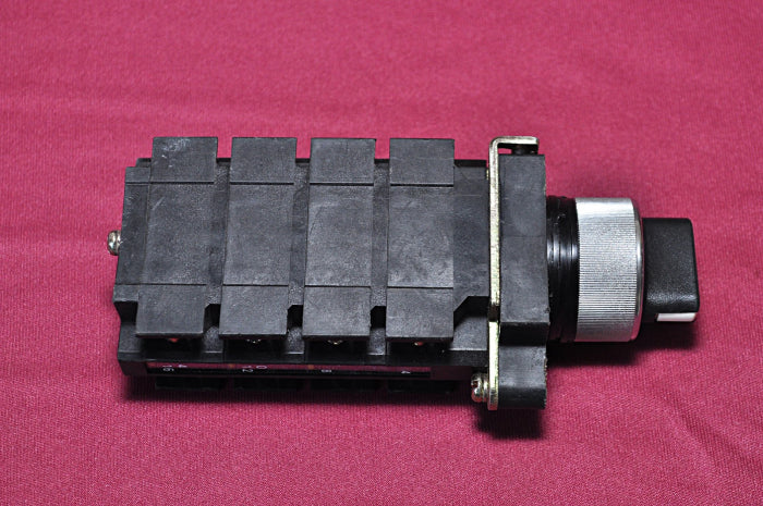 Fuji electric ak22 selector switch