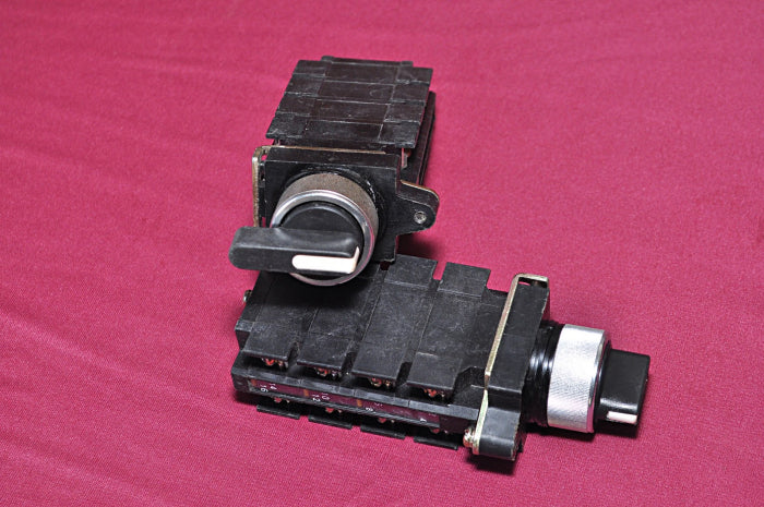 Fuji electric ak22 selector switch