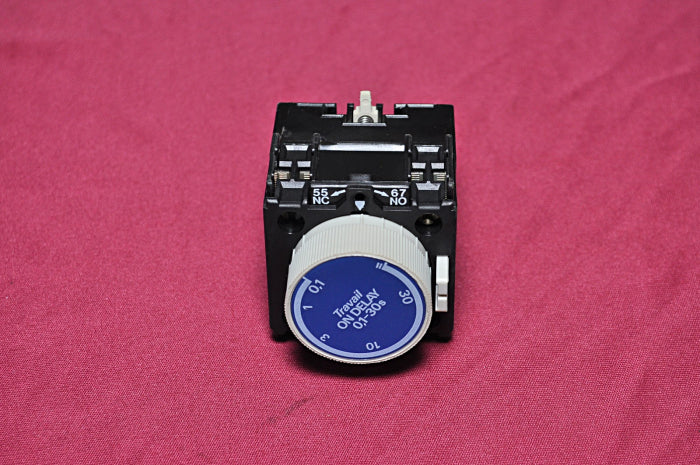 Telemecanique la2-d22 a65 time delay module