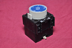 Telemecanique la2-d22 a65 time delay module