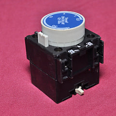Telemecanique la2-d22 a65 time delay module
