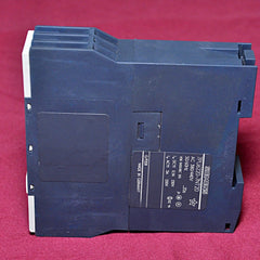 SIEMENS 7PU6220 TIME DELAY RELAY