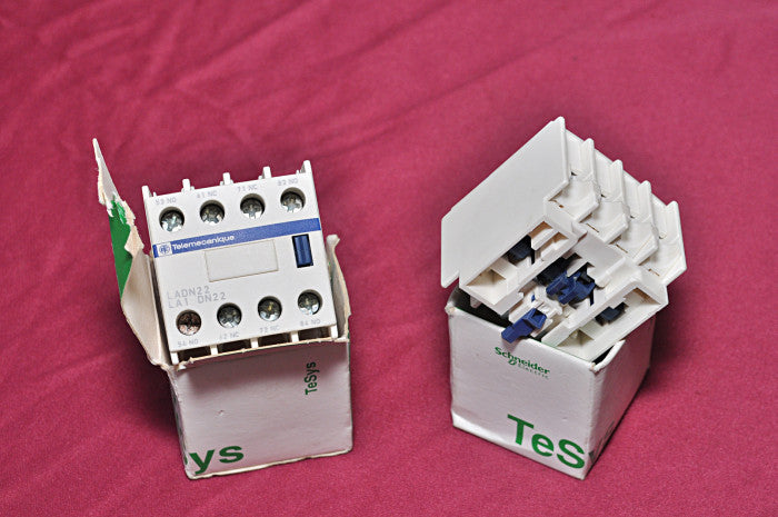 Lot of 2X Telemecanique Square D Ladn22 Auxiliary Contact Block 690V 10A