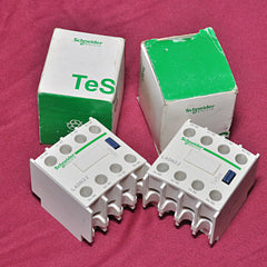 Lot of 2x schneider electric ladn 22 auxiliary contact block