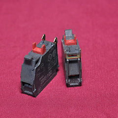 Lot Of 2X Telemecanique Schneider Electric Zbe-102 Contact Block