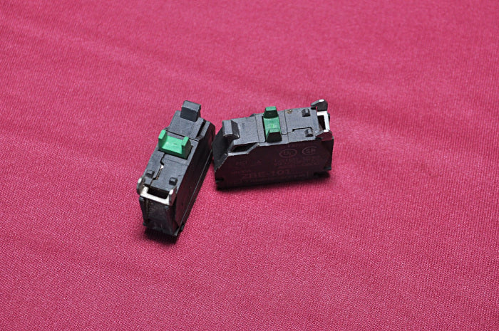 Lot of 3X Telemecanique Schneider Electric Zbe-101 Contact Block 240v 3a