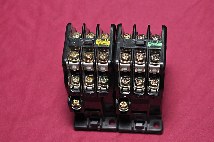 Fuji src50-2f/x 3a3b 220v relay