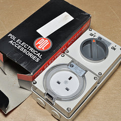 Pdl 56Cv313 Single Pole Combination Switch Socket 250 V 50Hz Ip66