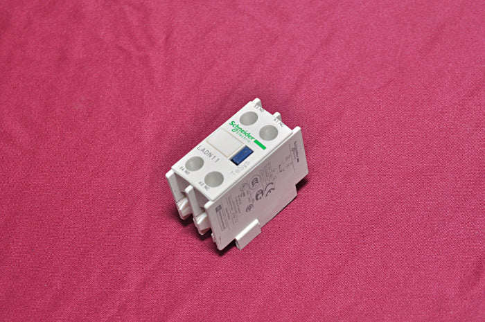Schneider electric ladn 11 auxiliary contact block