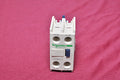 Schneider electric ladn 11 auxiliary contact block