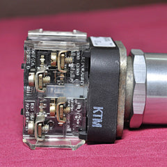 ALLEN BRADLEY 800T-QB24 ILLUMINATED PUSH BUTTON