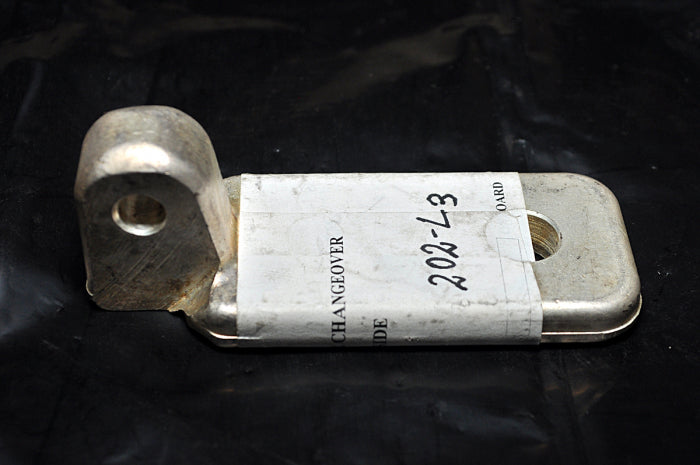 Thruster change over main contact opening side