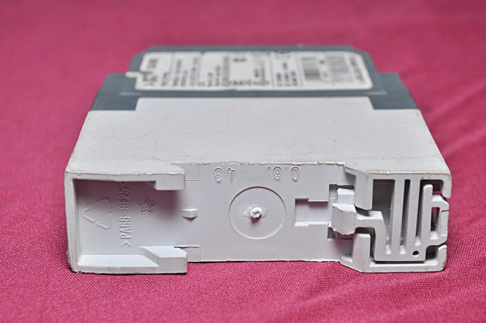 Abb Cm-mss Thermistor Motor Protection Monitoring Relay 1Svr43081R930