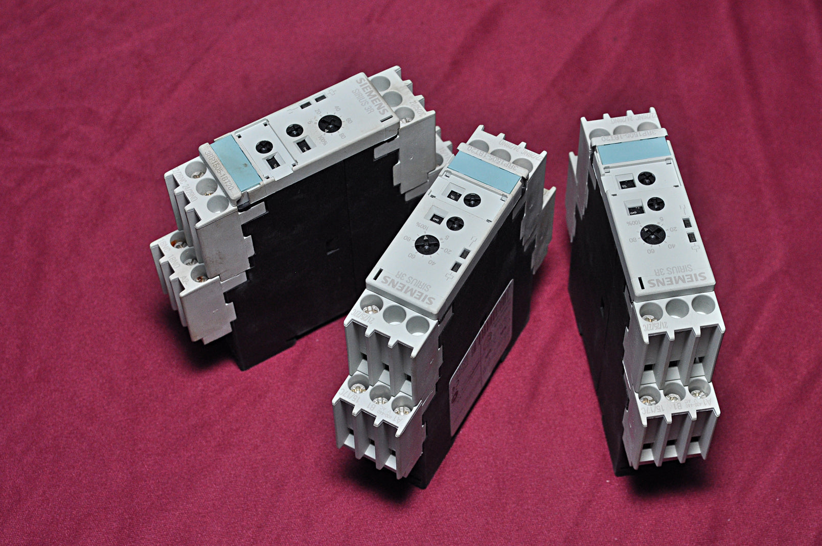 Siemens Sirius 3R 3Rp1505-1Bt20 Multi Function Timer Relay 500V
