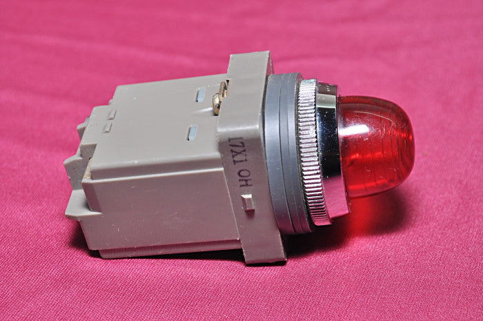 IZUMI IDEC PRIMARY RED LAMP