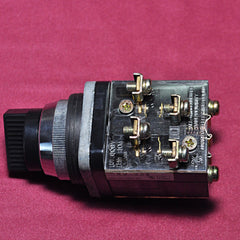 BLACK SELECTOR SWITCH 022-2 POSITION