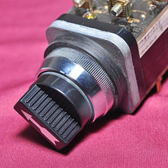 BLACK SELECTOR SWITCH 022-2 POSITION