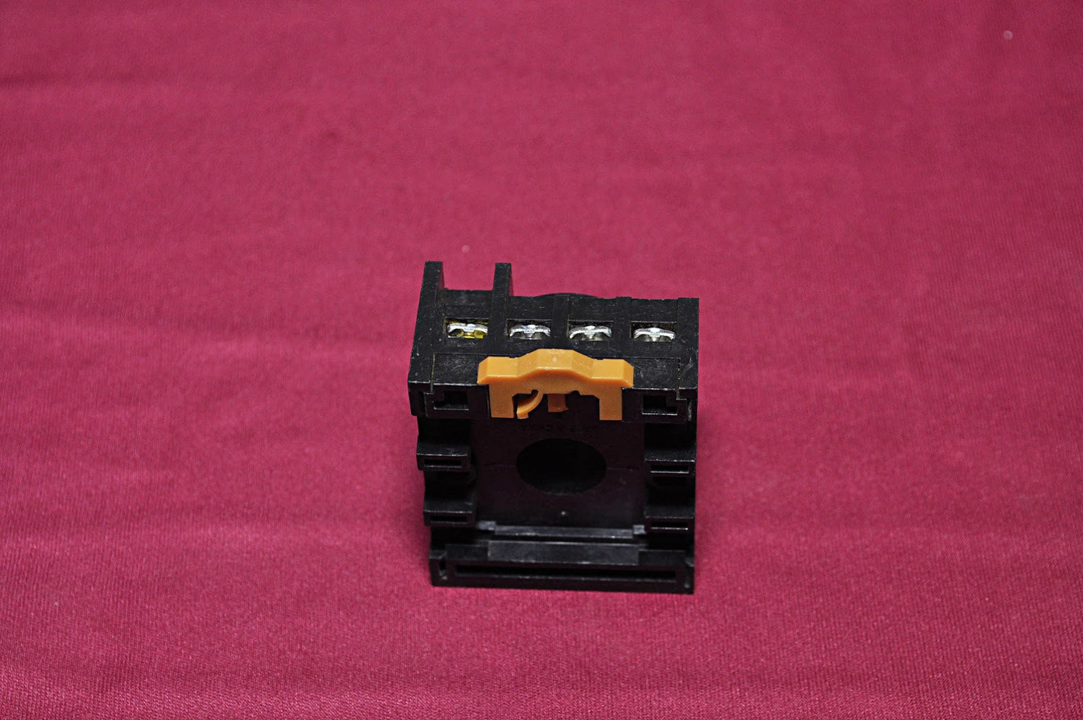 Lot of 2X OMRON PF113A-E 11 Relay Socket 250V 10A