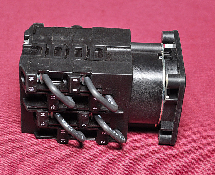 Telemecanique K1H032N Cam Switch 690V 12A