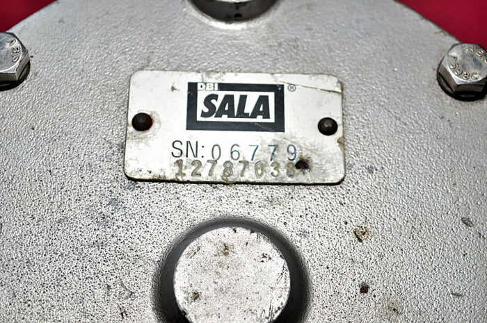 Dbi sala 06779 retracting lifeline