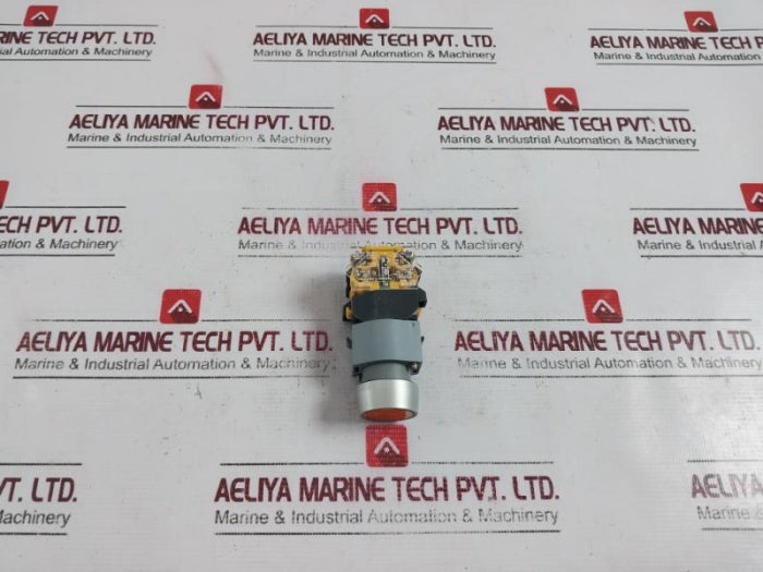 Eao 704.900.3 Switching Element 440Vac 10A 600Vac Dc-13 1A 110V